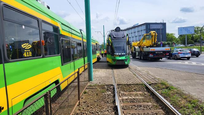 Dwa tramwaje zderzyły się 8 bm. na ul. Hetmańskiej w Poznaniu. Poszkodowanych zostało 15 osób. Jedna jest w stanie ciężkim