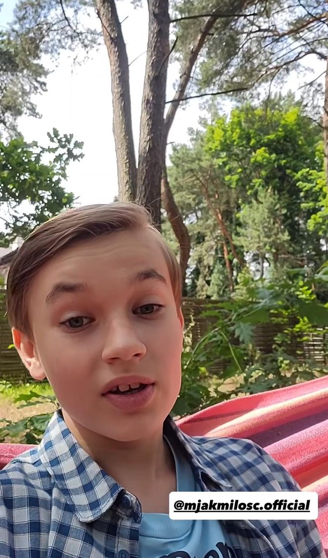 M jak miłość. Misiek (Aleksander Bożyk) na planie