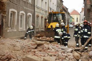 Wybuch gazu w kamienicy w Mirsku - wśród rannych dzieci. Bilans strat