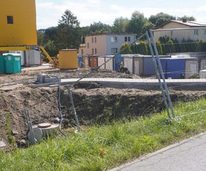 To pierwszy salon tej marki w Olsztynie. Postępują prace na budowie. Kiedy otwarcie?