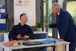 Pierwsza miłość odc. 3485. Artur Kulczycki (Łukasz Płoszajski), Karol Weksler (Karol Strasburger)