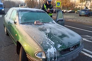 Katowice: 72-latek śmiertelnie potrącił kobietę. Jechał z zamrożonymi szybami