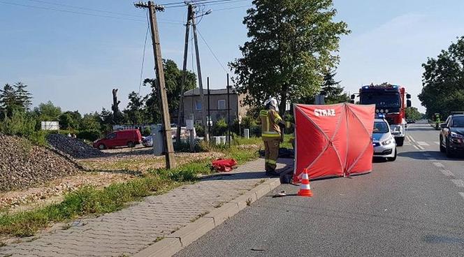 Wypadek w miejscowości Żurawieniec. Potrącenie pieszego przez ciągnik. Mężczyzna nie żyje