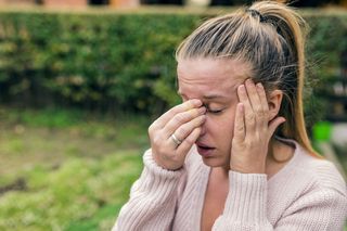 Pierwsze objawy przypominają przeziębienie. Tak rozwija się rzadki rak