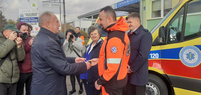 Lubelskie Pogotowie ma nowe ambulanse [GALERIA]