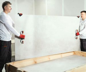 Płytki wielkoformatowe to hit wśród materiałów. Jak je ułożyć?