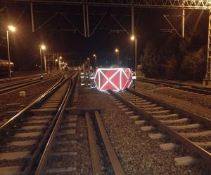 Tragedia na przejeździe kolejowym w woj. lubelskim. Pociąg śmiertelnie potrącił kobietę