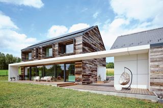 Dynamiczna bryła domu i wnętrza