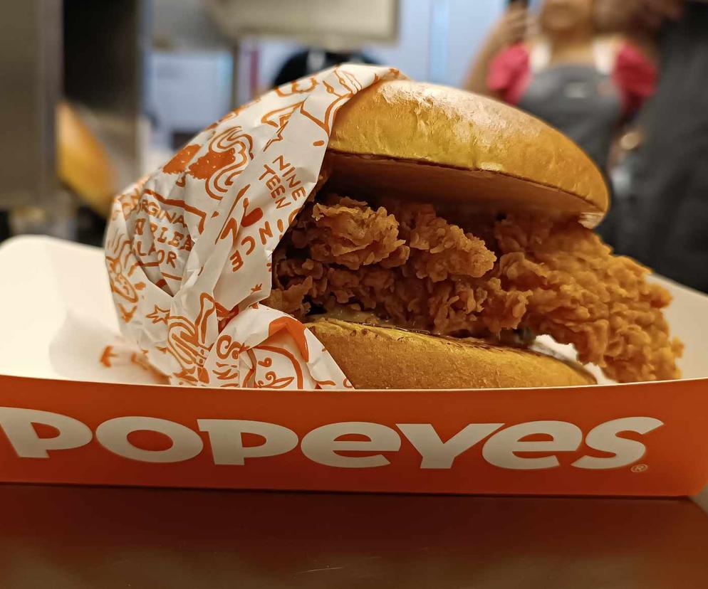 Jako pierwsi w Polsce zjedliśmy Chicken Sandwich! Prapremiera Popeyes w Pasażu Grunwaldzkim 