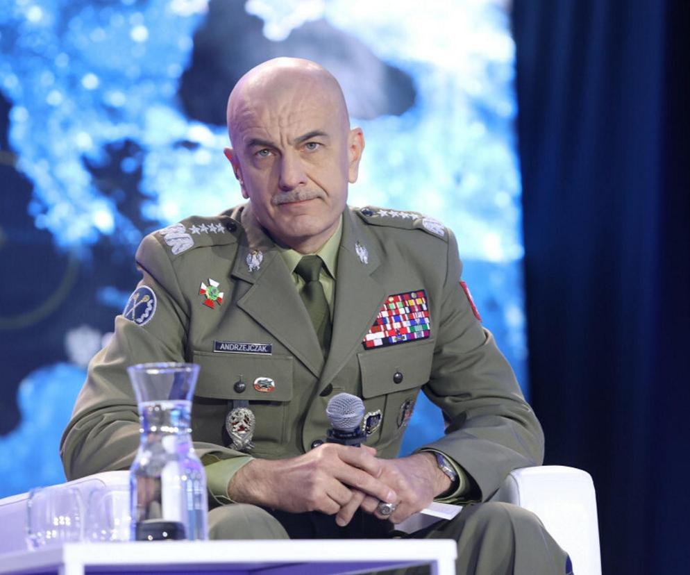 Najważniejsi dowódcy polskiej armii składają rezygnację