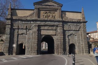 Jak zaplanować wycieczkę z Lublina do Bergamo? 