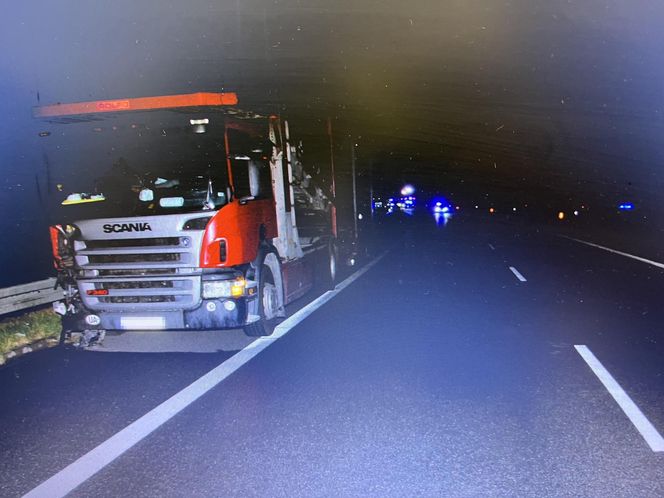 Wymieniali koło, zginęli na miejscu! Tragiczny wypadek na S17 w Sieprawicach