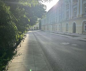  Tak wygląda kampus Uniwersytetu Warszawskiego dzień po ataku