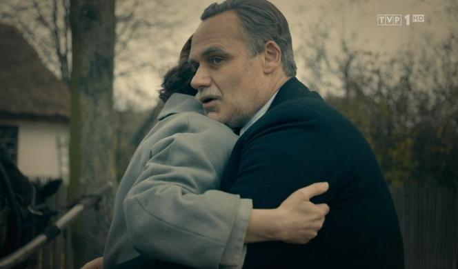 Stulecie Winnych 4 odc. 45. Andzia (Barbara Wypych), Stanisław (Jan Wieczorkowski) - wspomnienie zaręczyn