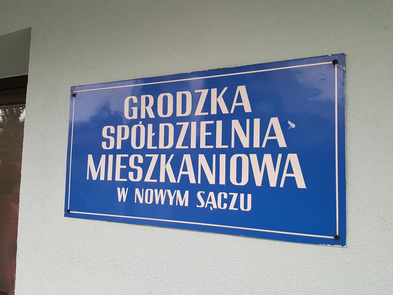 W Nowym Sączu wiaty śmietnikowe będą pod okiem kamer