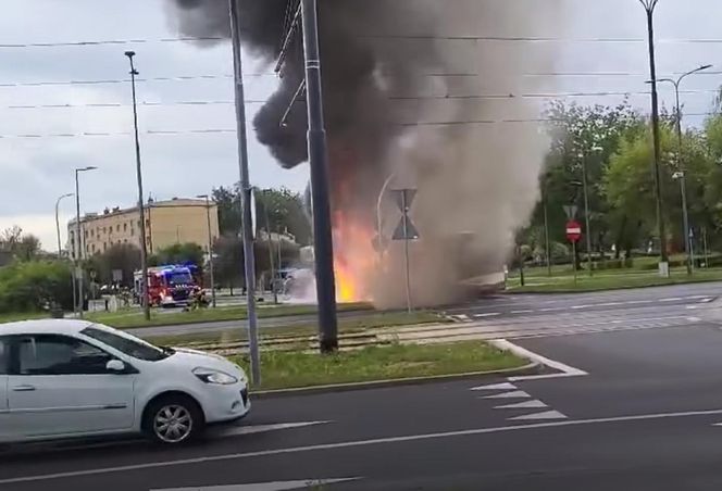 Pożar autobusu w Dąbrowie Górniczej