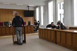 Kolejna rozprawa Patryka D. Pędził białym porsche po Marszałkowskiej. Inwalida zginął na miejscu