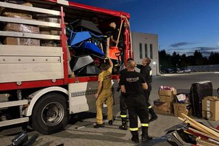 Kilka ton sprzętu do sprzątania po powodzi z Podkarpacia