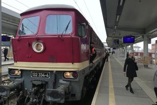 Zabytkowy niemiecki pociąg na dworcu w Szczecinie