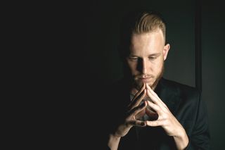 Tajemniczy znak, że ktoś o Tobie nie może przestać myśleć. Tylko te wyjątkowe osoby są w stanie to wyczuć. Niestety ma też inne, niepokojące znaczenie