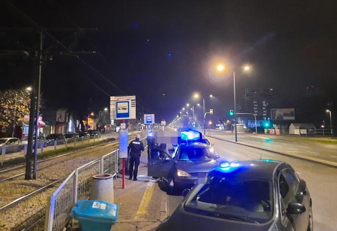 Okradli stację benzynową i uciekli 