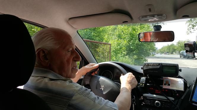 Wacław Kwiatkowski - najstarszy taksówkarz w Polsce