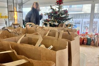 Świąteczne paczki dla najbardziej potrzebujących. Dotarły do około 200 domów