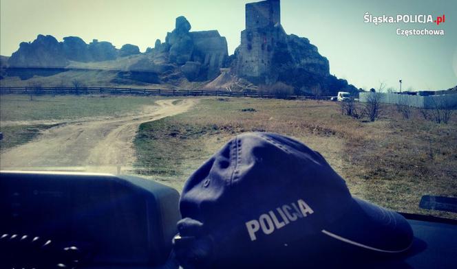 Policjanci czujni w dobie epidemii. Tak patrolują ulice miast Śląska i Zagłębia [ZDJĘCIA]