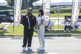 Akop Szostak skomentował głosy internautów o zaaranżowaniu zerwania z żoną