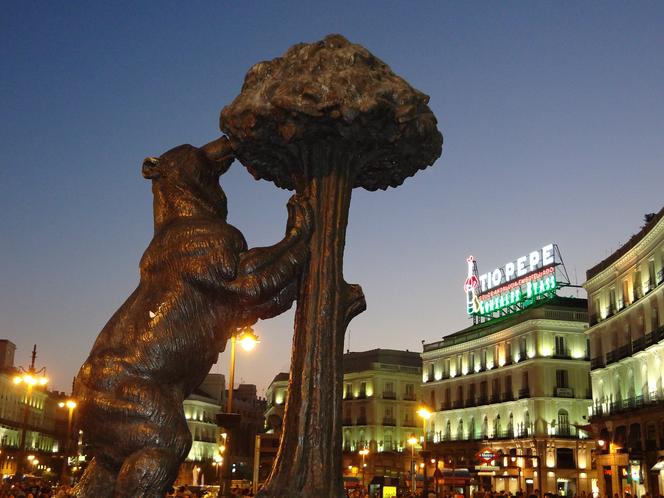 Niedźwiedź na placu Puerta del Sol