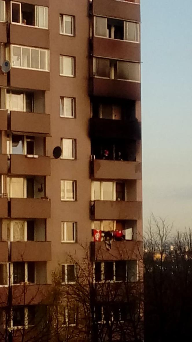 Kraków: Groźny pożar w bloku