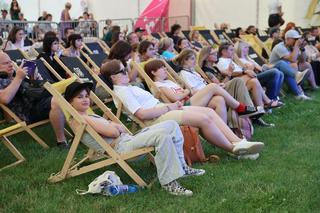Na Błoniach pod Zamkiem słychać już Inne Brzmienia! Tak było na rozpoczęciu festiwalu