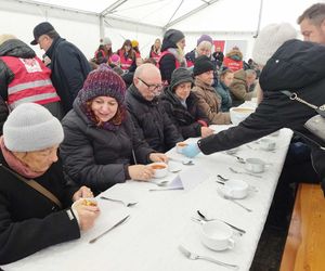 Ubodzy spotkali się na wspólnej modlitwie i posiłku