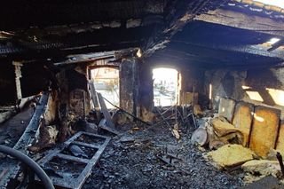 Remiza OSP Hel zniszczona w pożarze. Ruszyła zbiórka