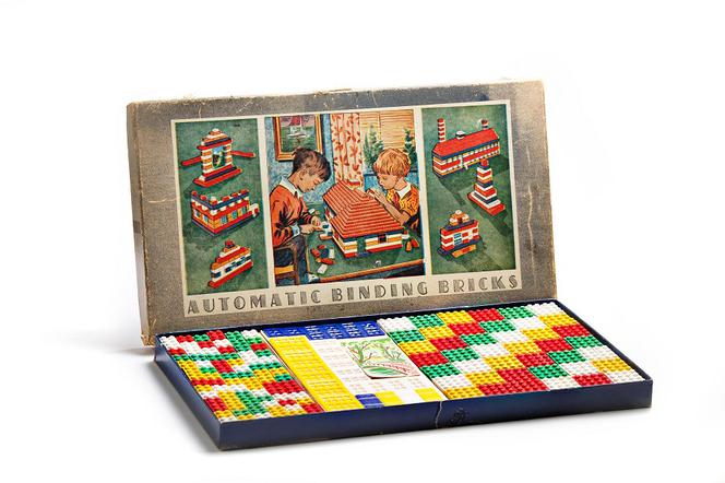 Historia LEGO