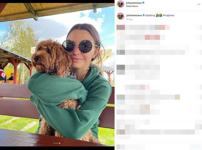 Julia Wieniawa skąpi na psa