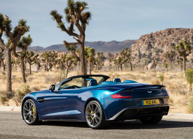 Aston Martin Vanquish Volante 2014