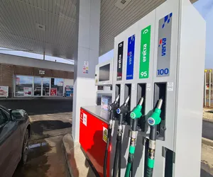 Ile kosztuje benzyna, diesel i autogaz? Aktualne ceny paliw