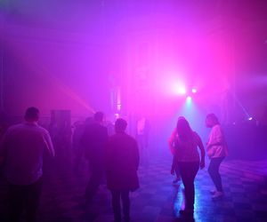 Rybnik. Urządzili całonocną imprezę techno w kaplicy. Tak wyglądala, mamy zdjęcia!