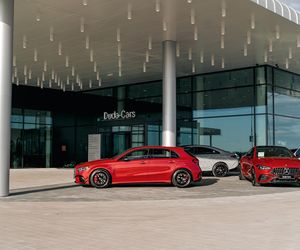 Przyszłość motoryzacji w zasięgu ręki – najnowocześniejszy salon Duda-Cars pod Lesznem już otwarty!