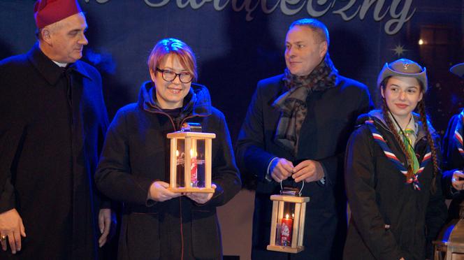Betlejemskie światełko dotarło do Bydgoszczy. Wyjątkowe życzenia dla mieszkańców