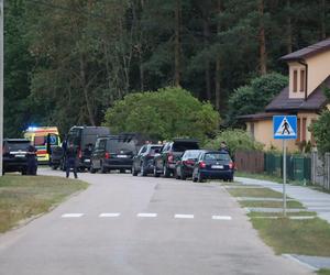 Strzelanina na Mazurach! Napastnik wszedł na posesję i zabił mężczyznę 