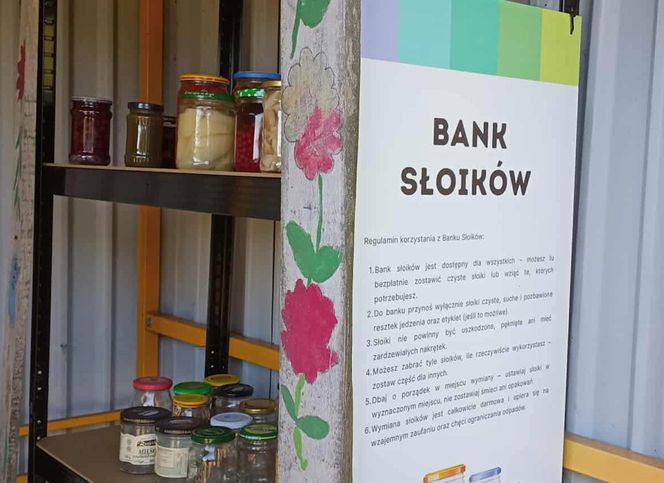 Bank Słoików w Trojanach