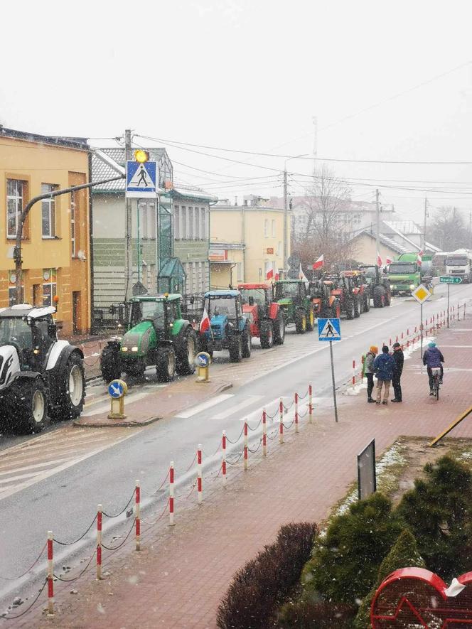 „Zostaliśmy zmuszeni wyjechać na ulice”. Rolnicy protestują w powiecie bialskim