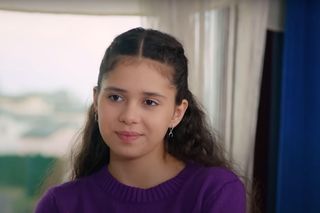 Zeynep przymierzy suknię ślubną, a Ege oszaleje na jej widok.