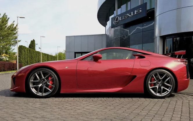 Lexus LFA na sprzedaż