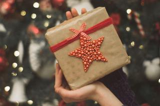  Ile wydamy na  świąteczne prezenty? Będzie skromniej?