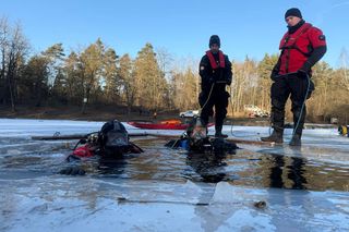 Na rzekach pojawił się lód brzegowy i śryż. Służby ostrzegają