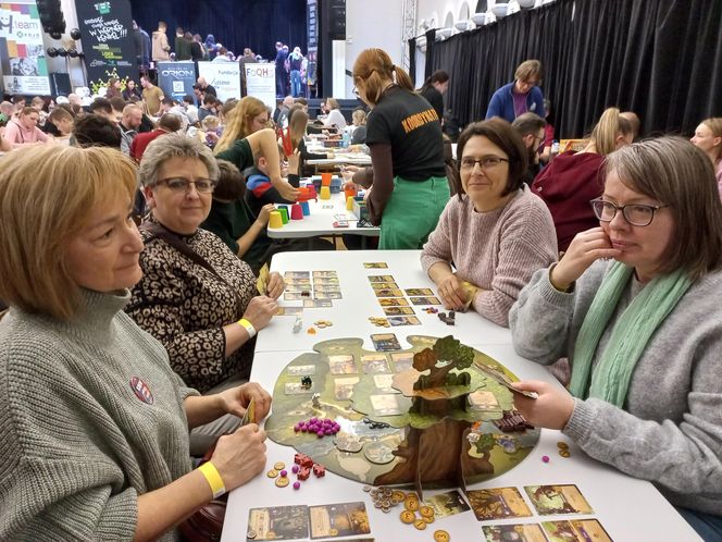 MOK w Lesznie pęka w szwach! Tłumy na Festiwalu Gier Planszowych „Twoja Tura” 