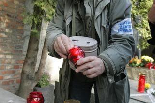  Grób rodziny Damięckich na warszawskich Powązkach. Maciej Damięcki co roku przy nim kwestował